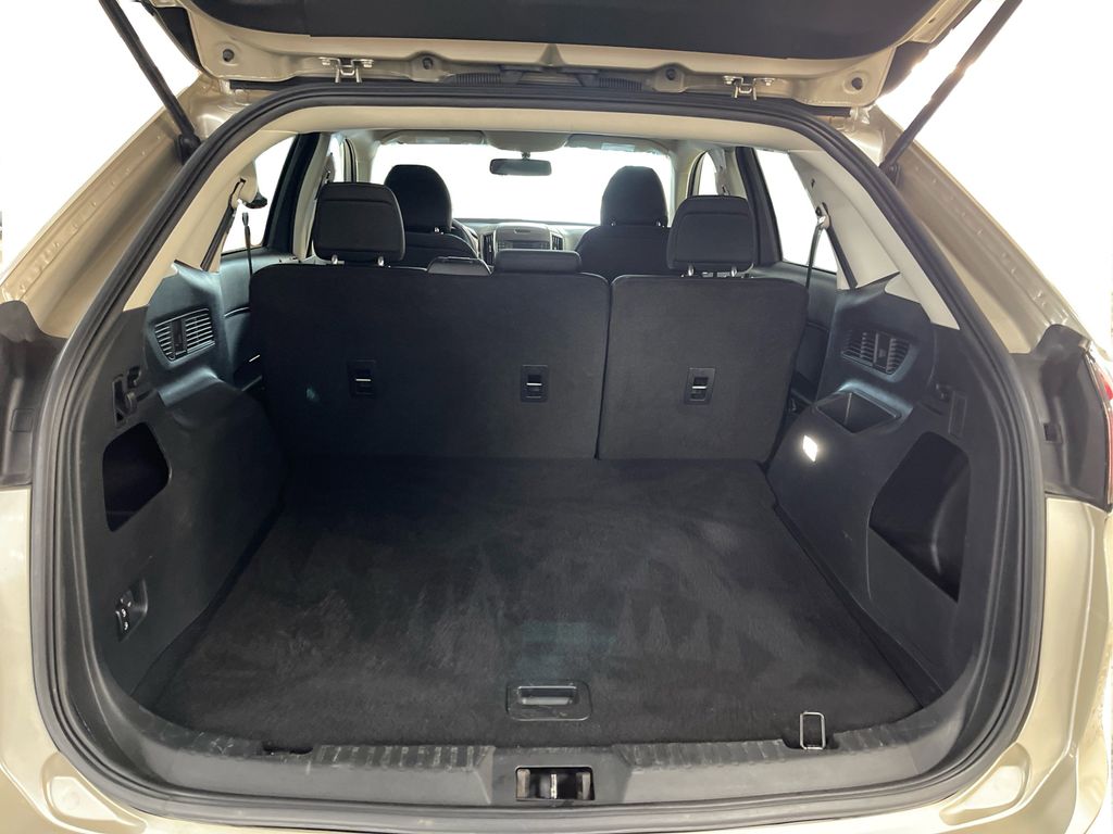 2017 Ford Edge SEL photo 19