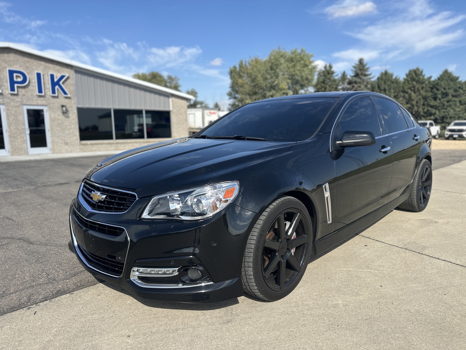 Used 2015 Chevrolet SS Base with VIN 6G3F15RW8FL113832 for sale in Luverne, Minnesota