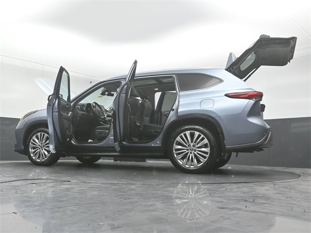 2023 TOYOTA HIGHLANDER - Image 57