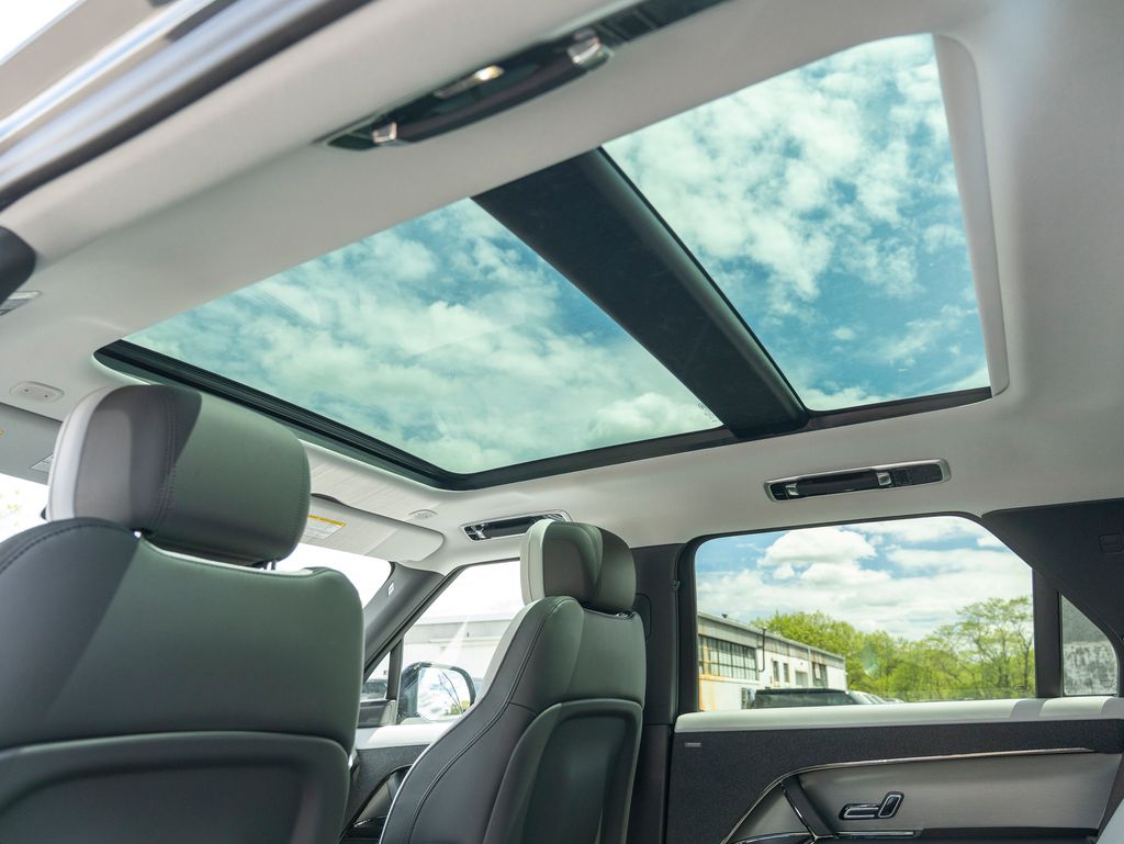 2025 Land Rover Range Rover Sport SE photo 20