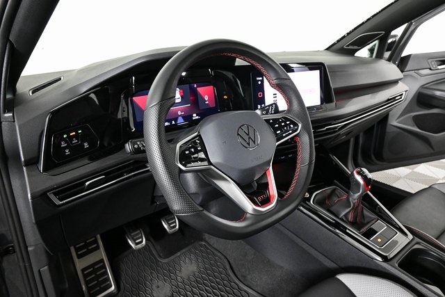 2024 Volkswagen Golf GTI 380 SE photo 4