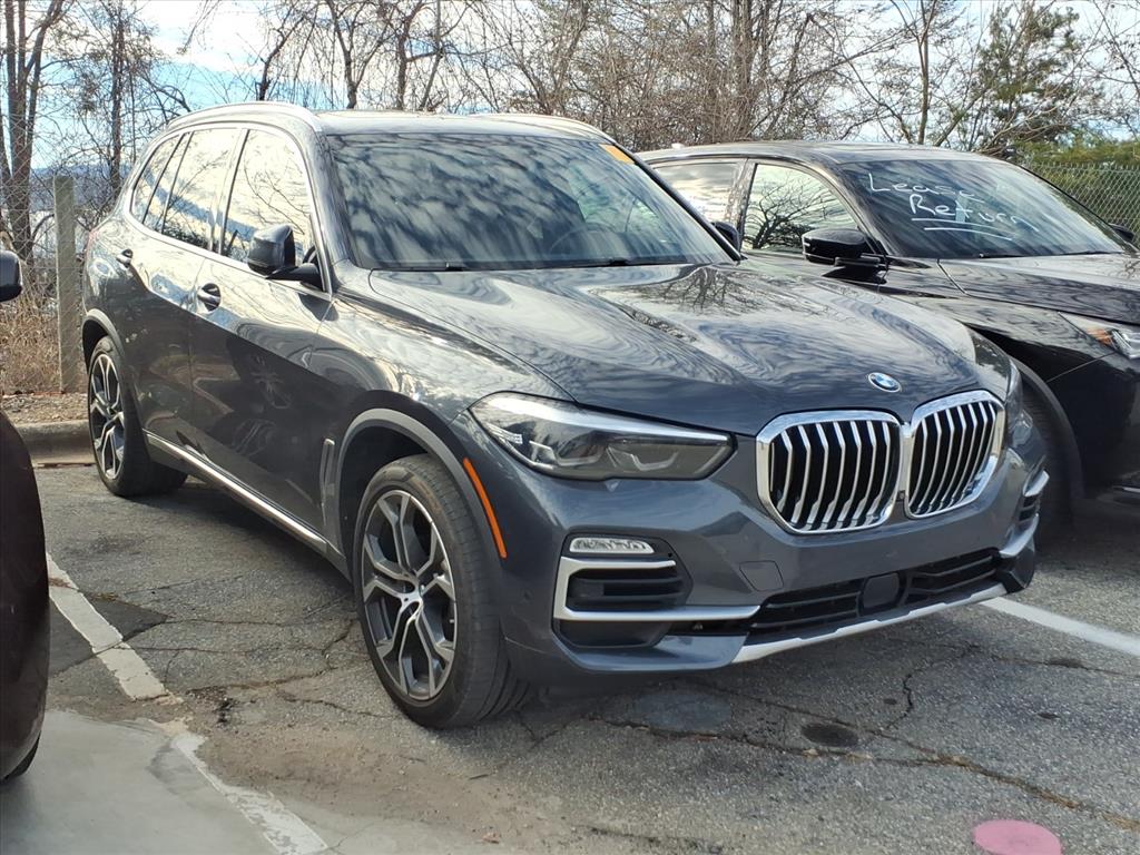2020 BMW X5 40i's photo