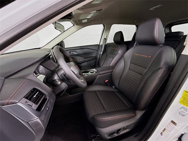 2026 Nissan Rogue SV photo 4