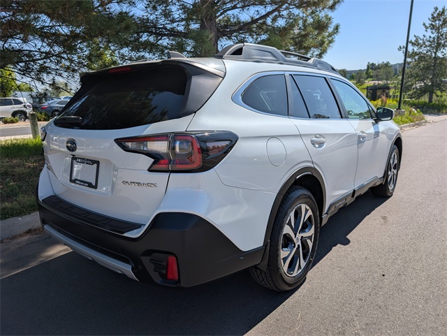 2020 Subaru Outback Limited photo 2