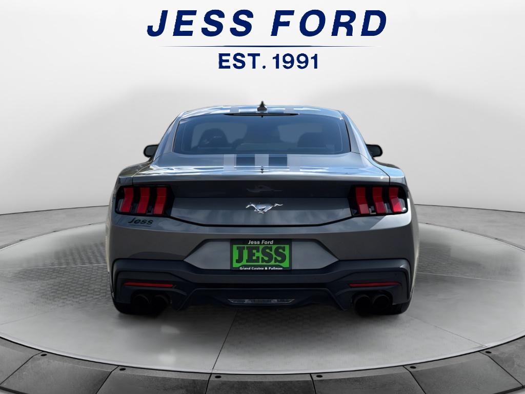 2024 Ford Mustang EcoBoost photo 4