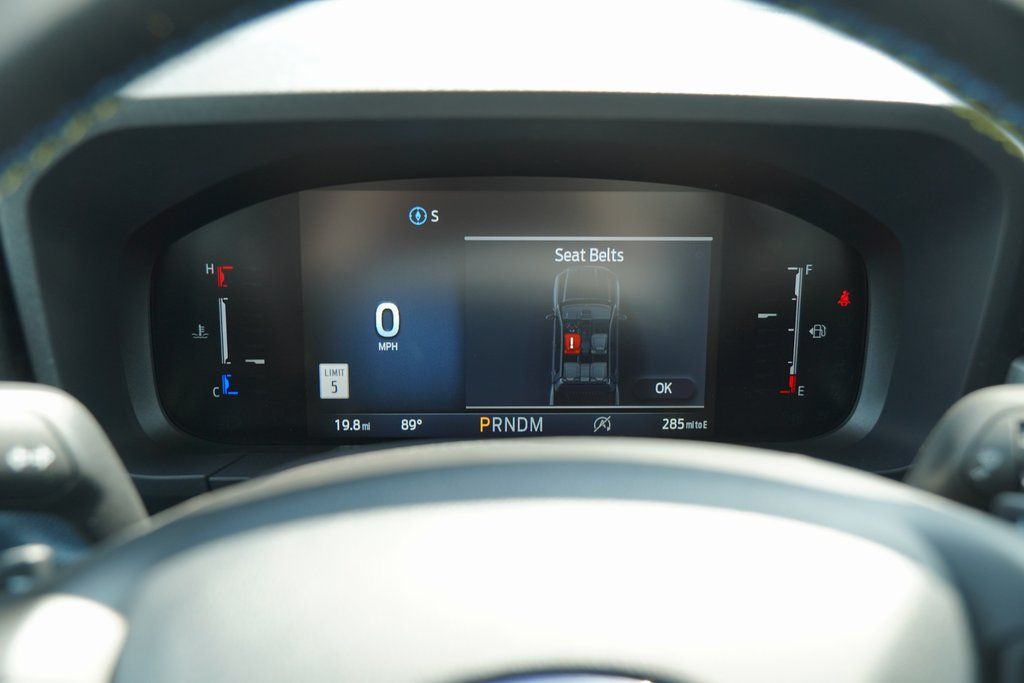 2025 Ford Maverick photo 14