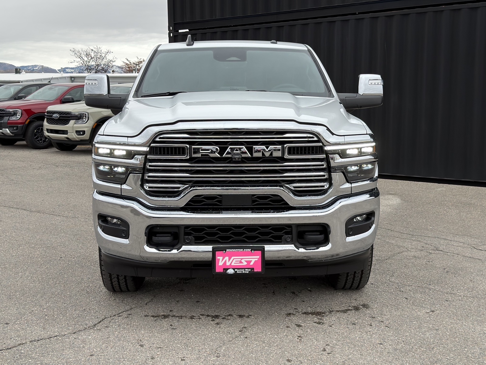 2025 Ram 2500 Laramie photo 2