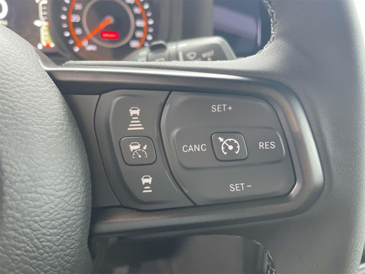 2025 Jeep Wrangler Rubicon X photo 30