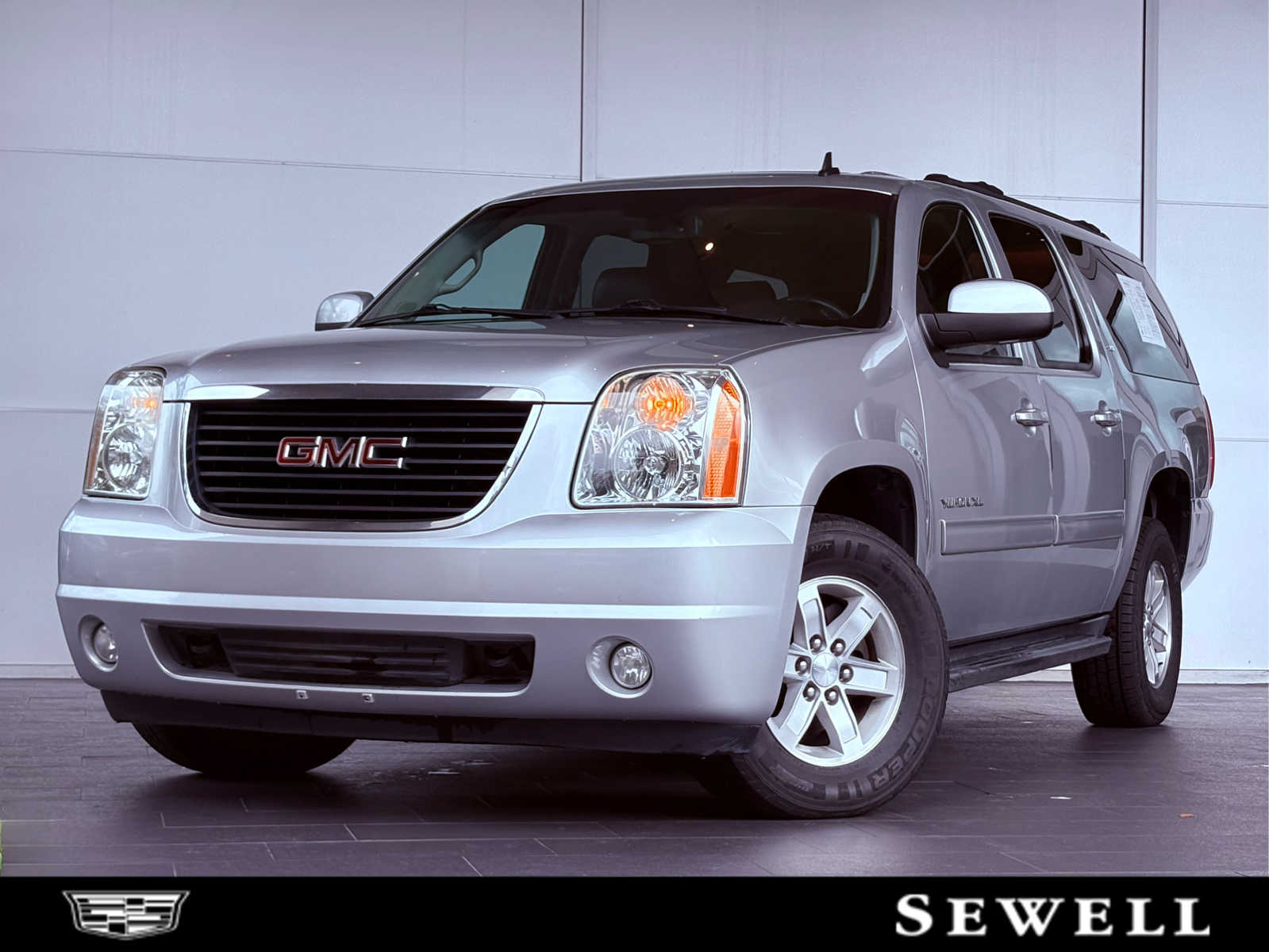 2013 GMC Yukon XL SLT's photo