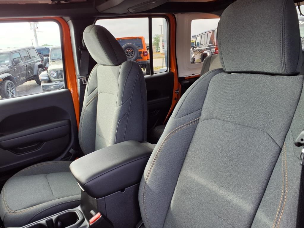 2025 Jeep Wrangler Sport S photo 8