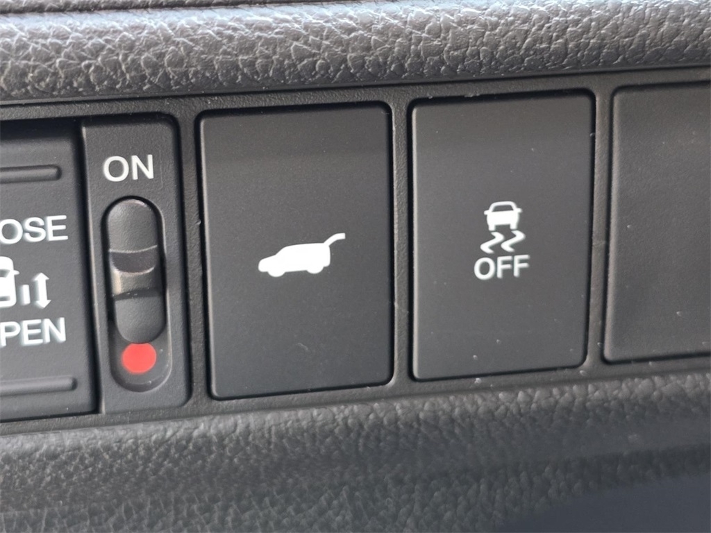 2026 Honda Odyssey photo 8