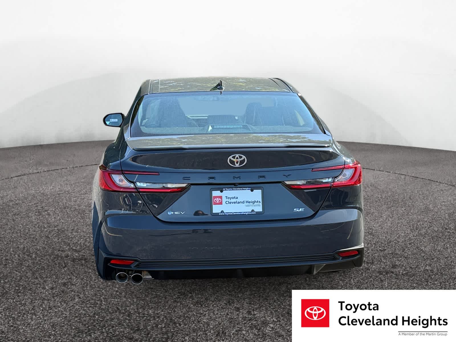 2026 Toyota Camry SE photo 4