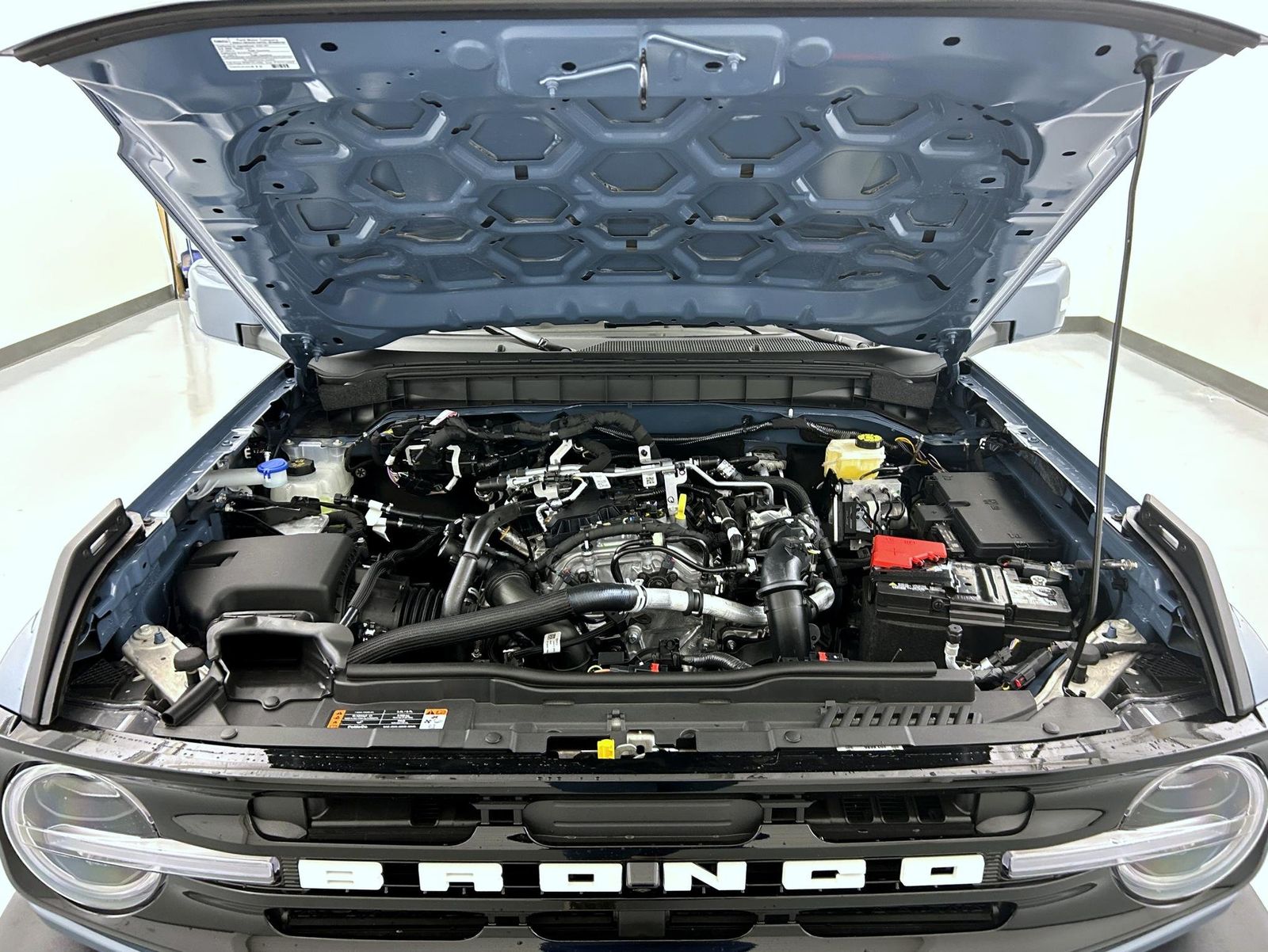 2025 Ford Bronco Outer Banks photo 21