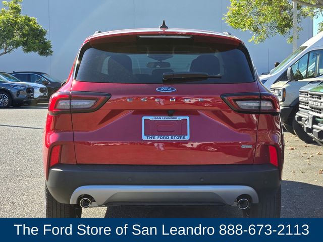 2025 Ford Escape Plug-In Hybrid photo 3