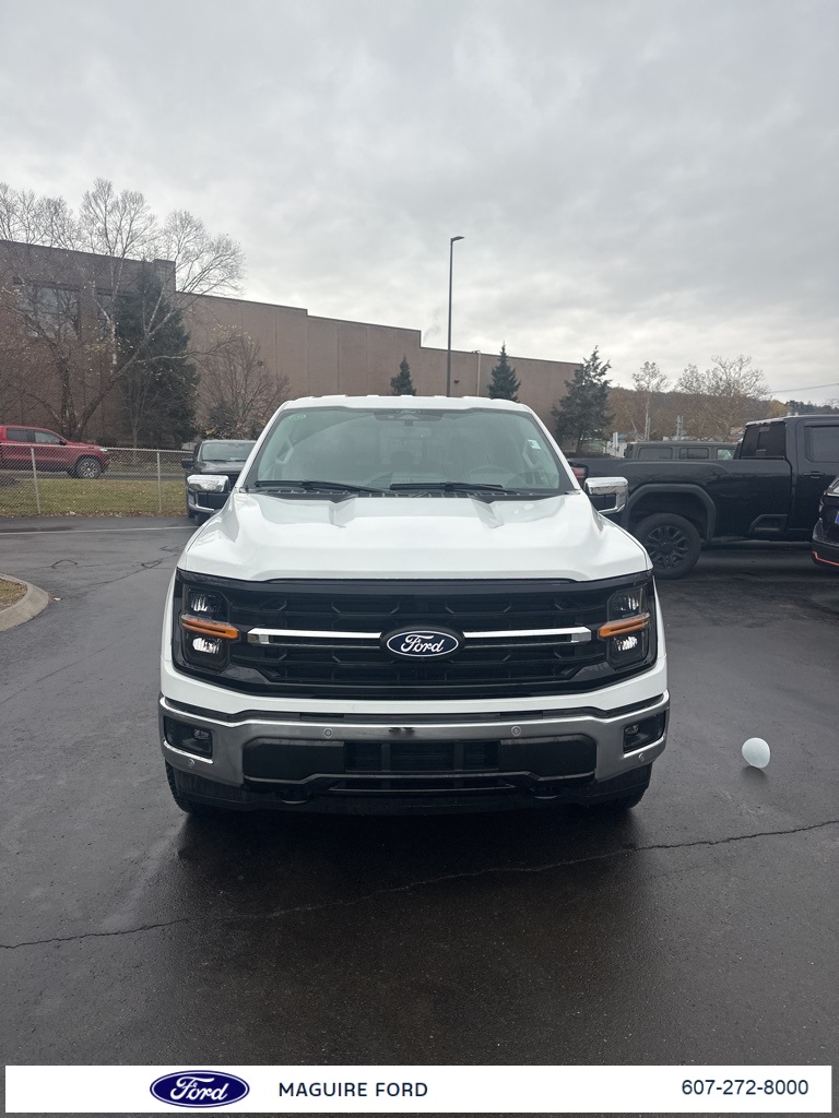 2025 Ford F-150 XLT photo 2