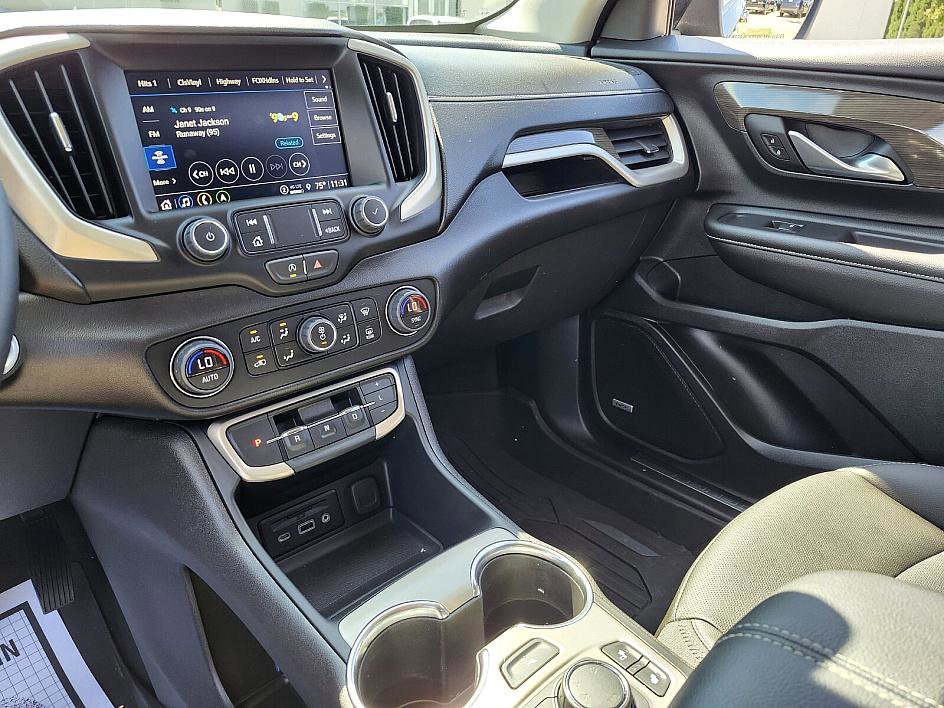 2024 Gmc Terrain Denali photo 18