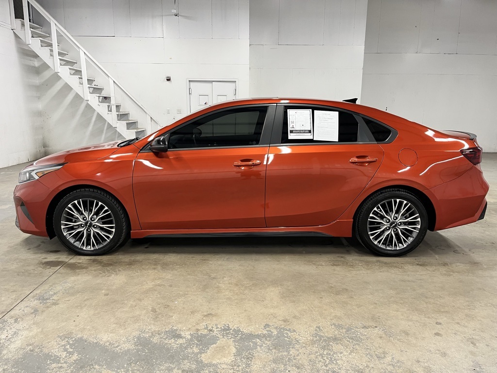 2022 Kia Forte GT-Line photo 4