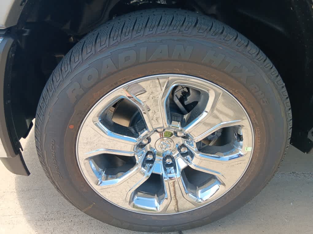 2025 Ram 1500 Big Horn photo 2