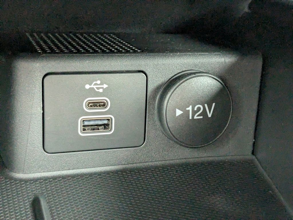2025 Ford Escape Hybrid ST-Line photo 22