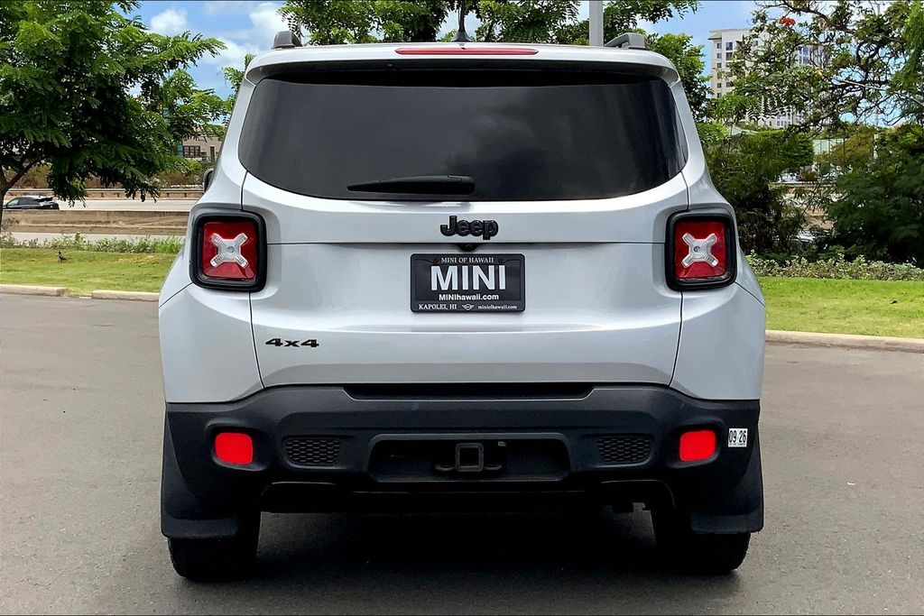 2017 Jeep Renegade Latitude North Edition photo 4