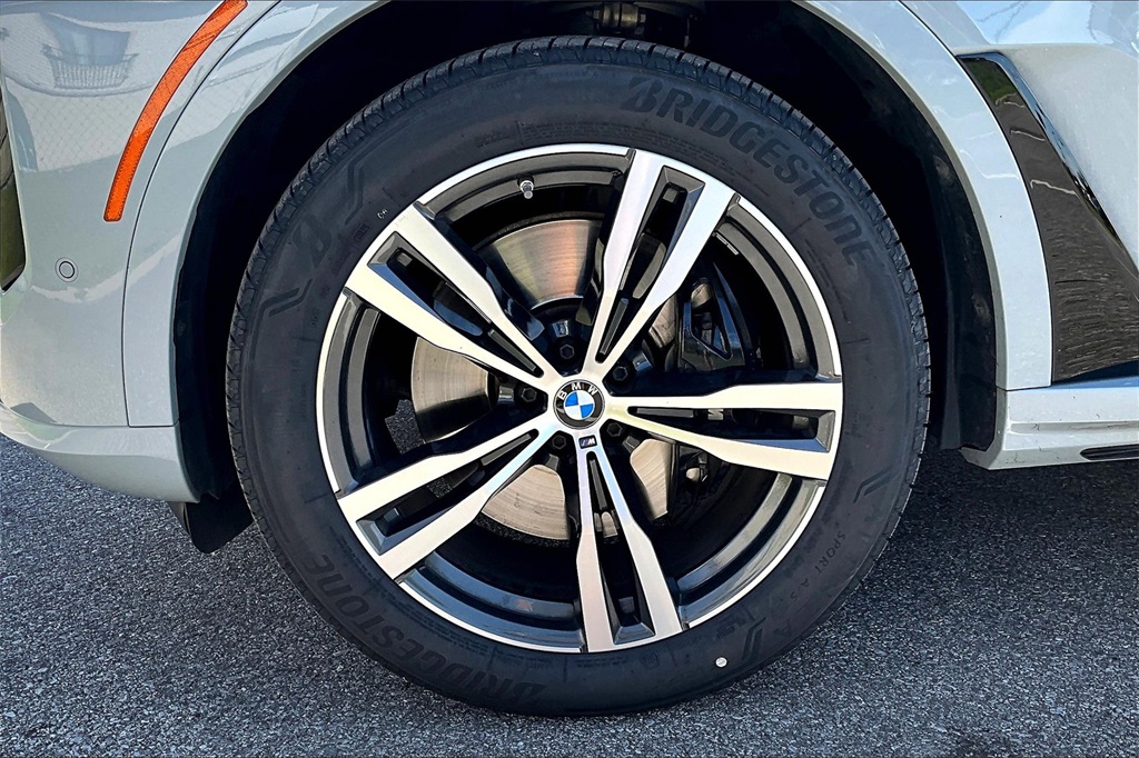 2023 Bmw X7 xDrive40i photo 34