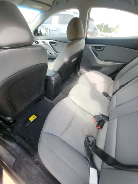 2013 Hyundai Elantra GLS photo 4