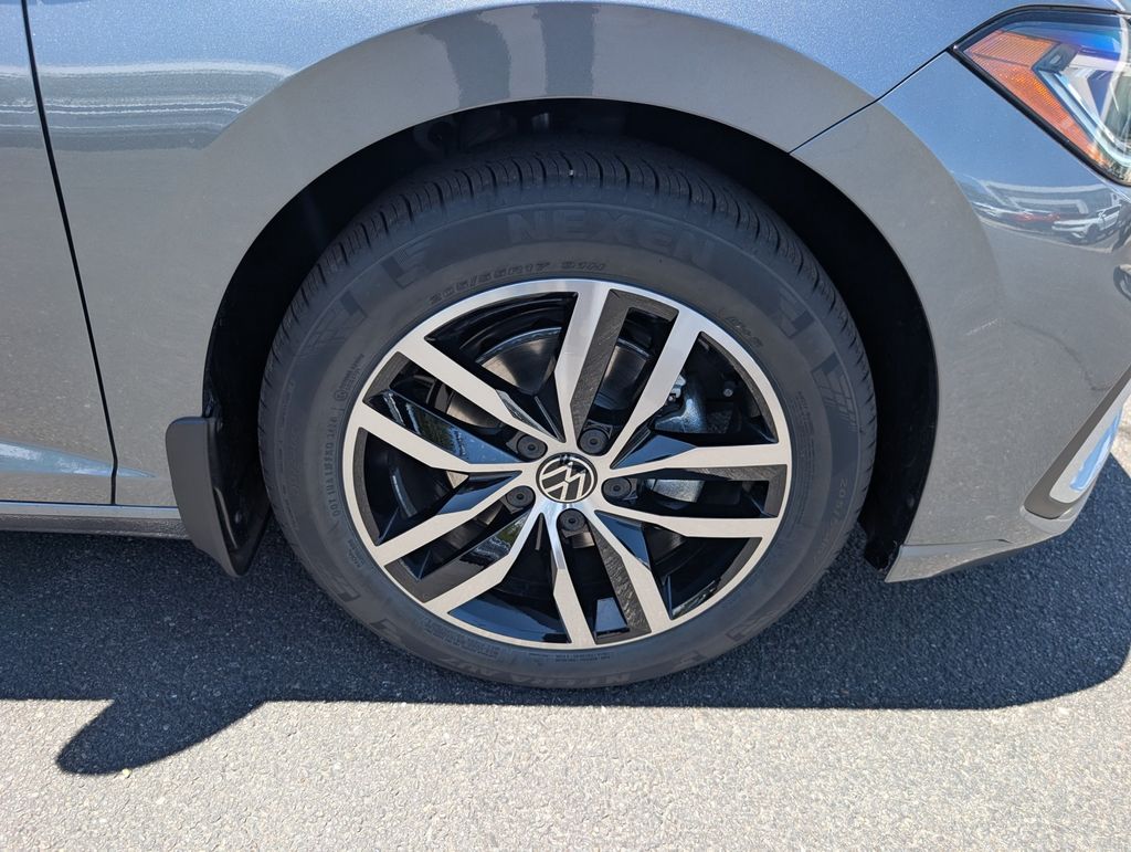 2025 Volkswagen Jetta 1.5T SE photo 26
