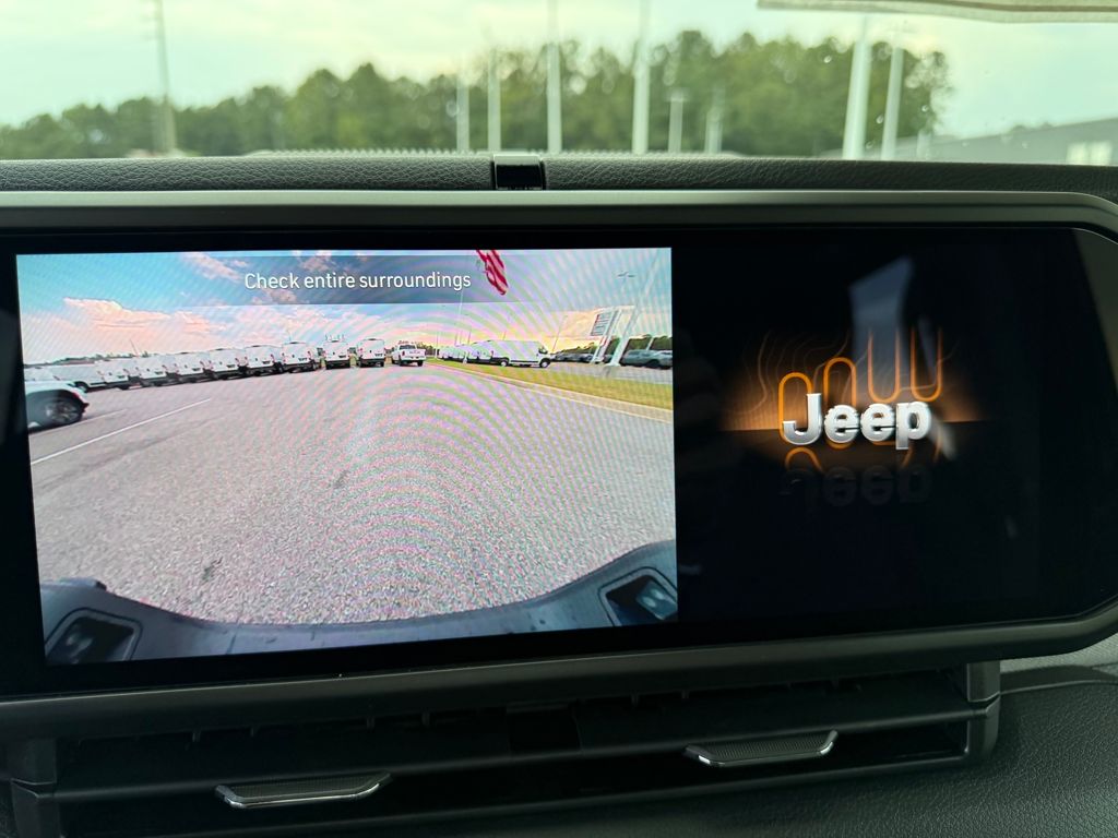 2025 Jeep Gladiator Sport photo 20