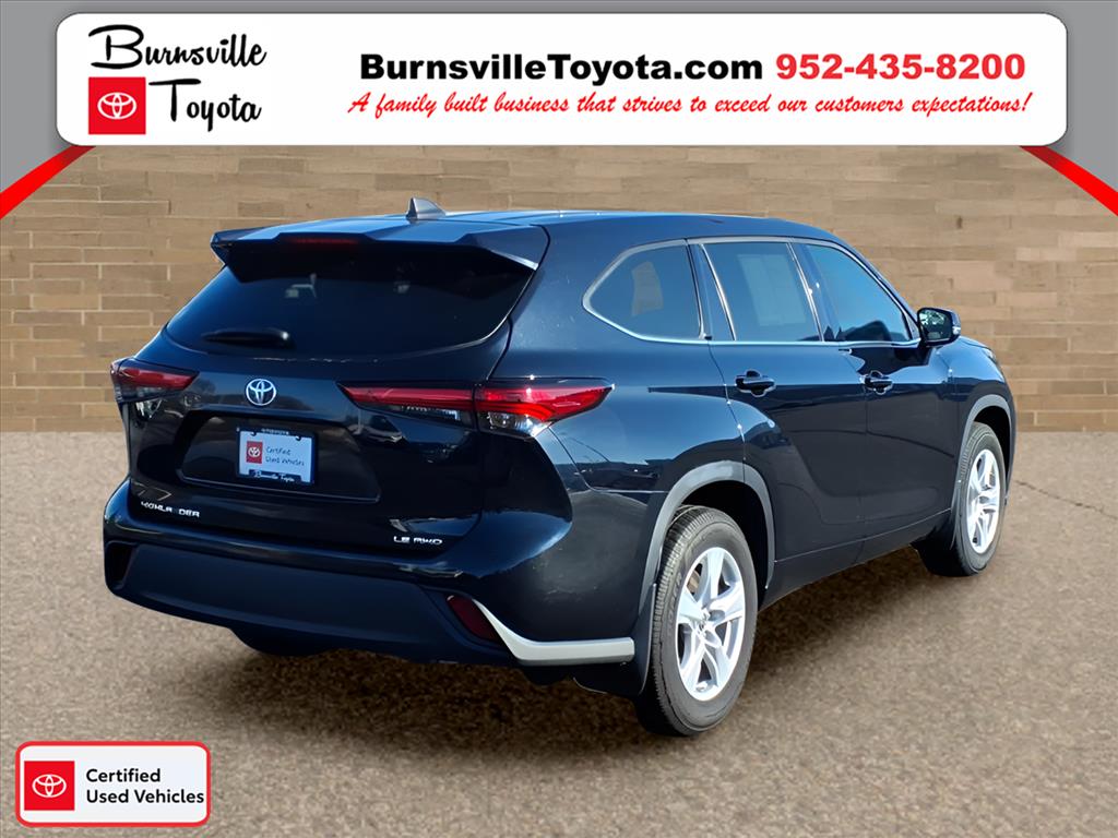 Certified Pre-Owned 2022 Toyota Highlander LE 4D Sport Utility in