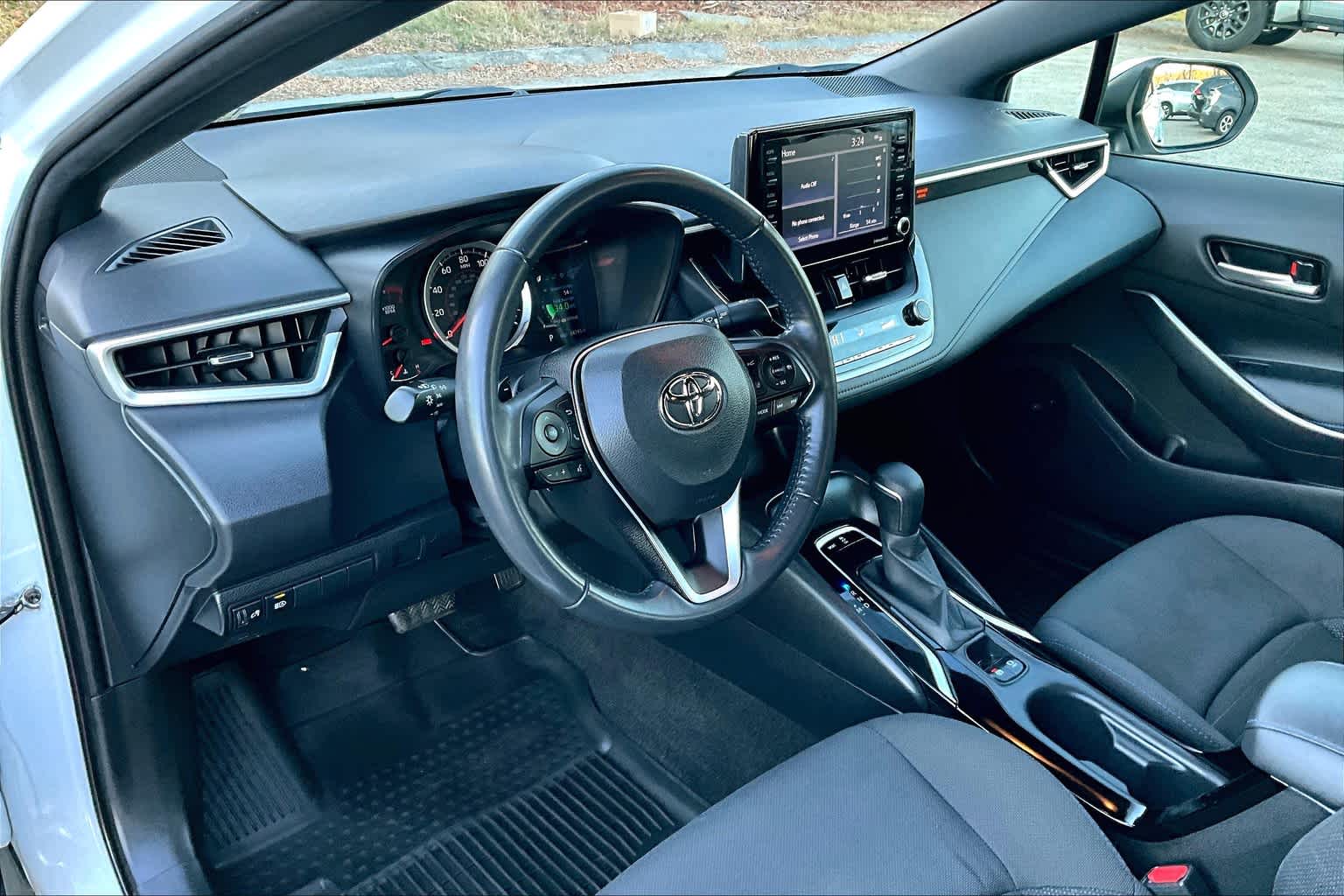 2022 Toyota Corolla SE photo 8