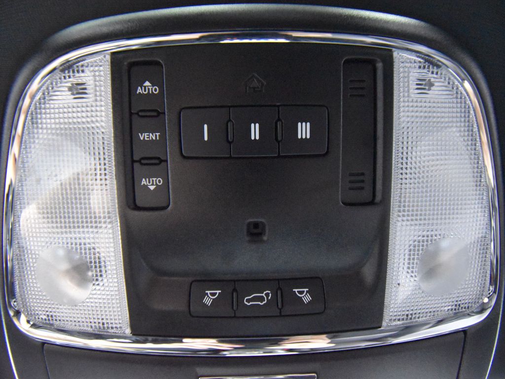 2020 Jeep Grand Cherokee Limited X photo 26