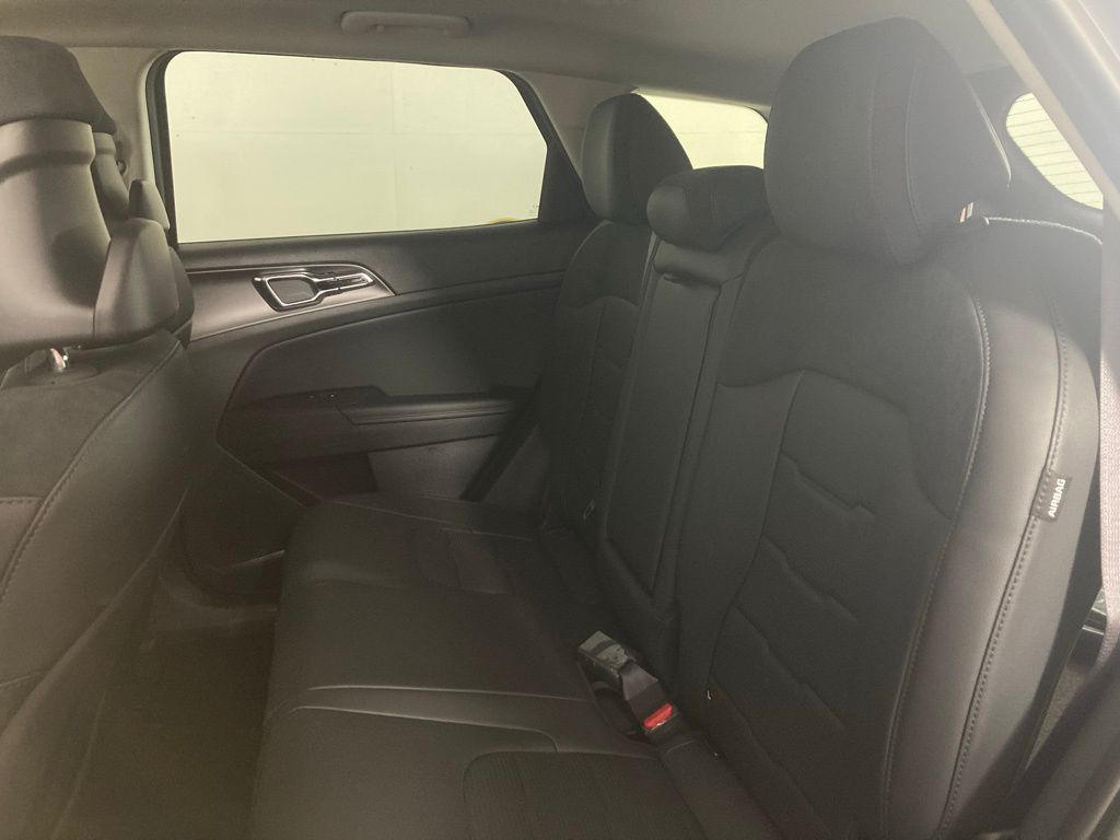 2026 Kia Sportage Hybrid photo 4