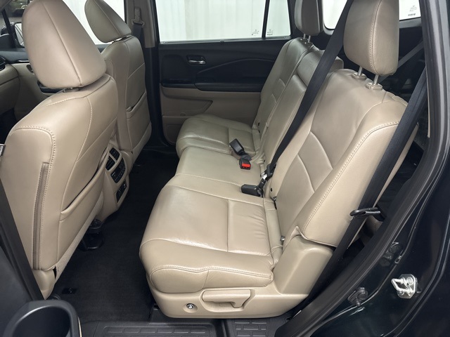 2020 Honda Pilot Touring photo 4