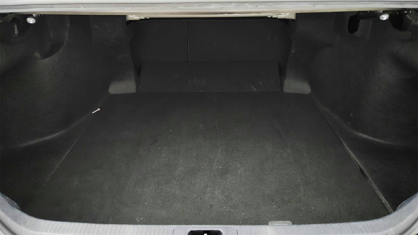 2024 Toyota Camry LE photo 38