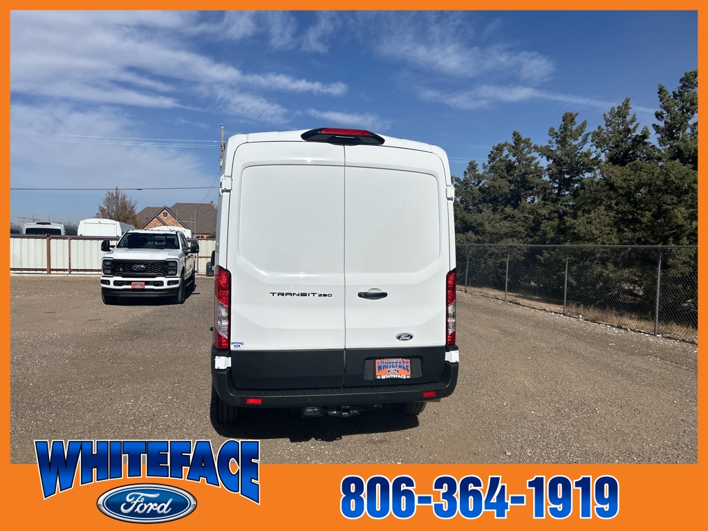 2026 Ford Transit Cargo photo 4