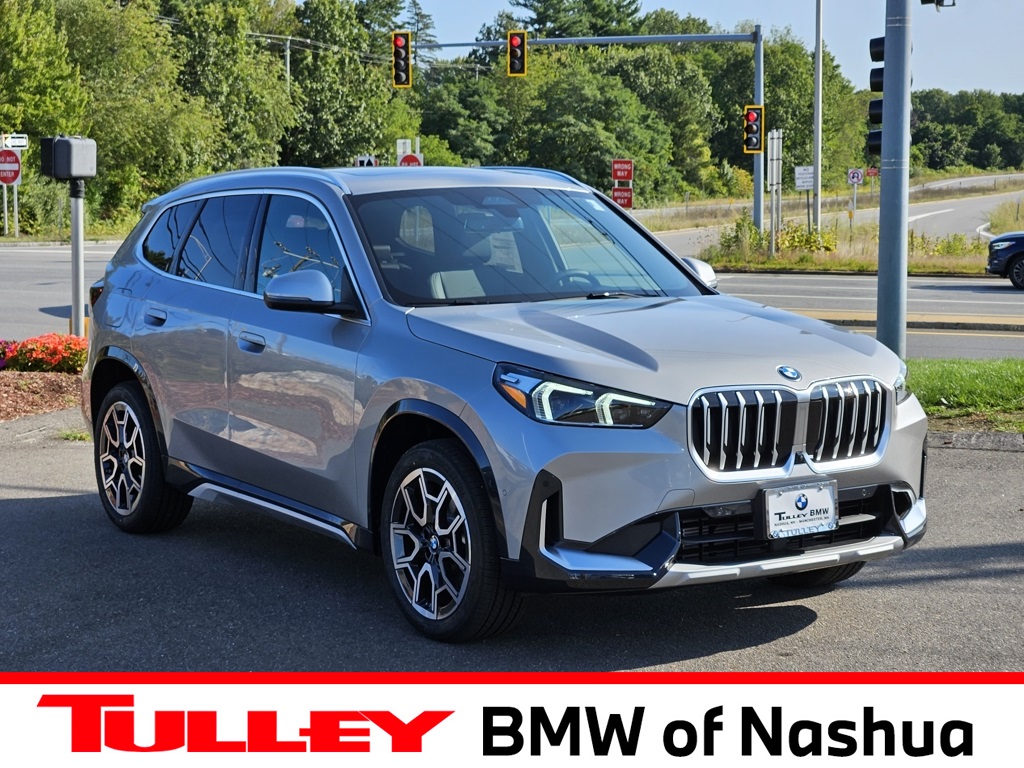 2026 BMW X1 28i's photo