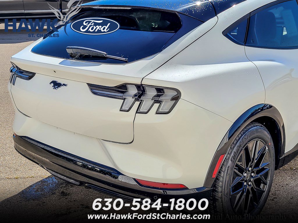 2025 FORD MUSTANG MACH-E - Image 5