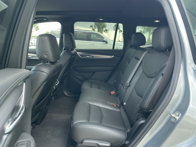 2024 Cadillac XT6 Luxury photo 13