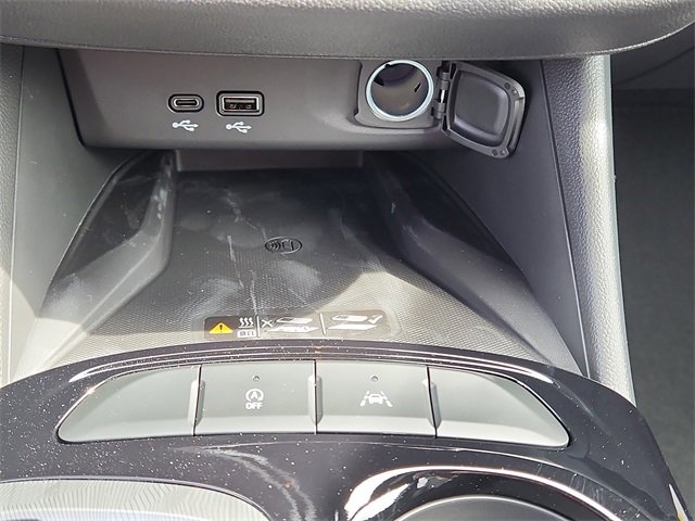 2025 Buick Envista ST photo 29