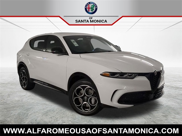 2025 Alfa Romeo Tonale Base's photo