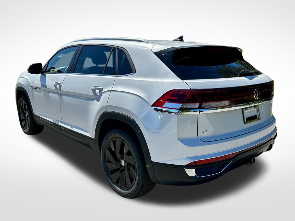 2026 Volkswagen Atlas Cross Sport SE Technology photo 2