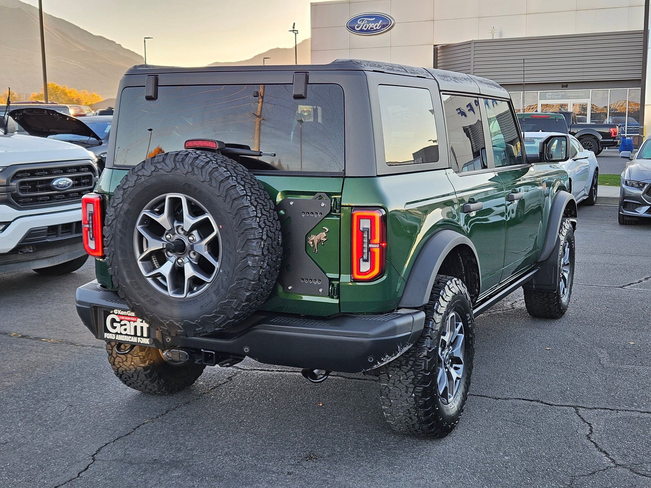 2024 Ford Bronco Badlands photo 3