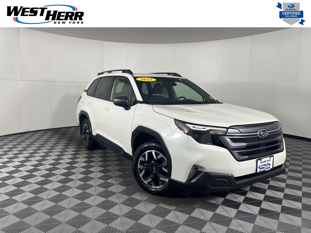 2025 Subaru Forester Premium's photo