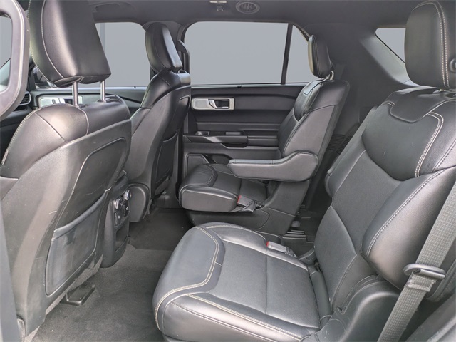 2020 Ford Explorer ST photo 16