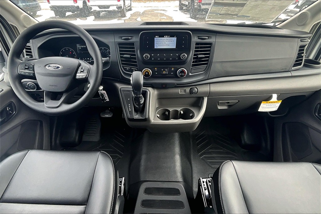 2024 Ford Transit Cargo Van photo 4
