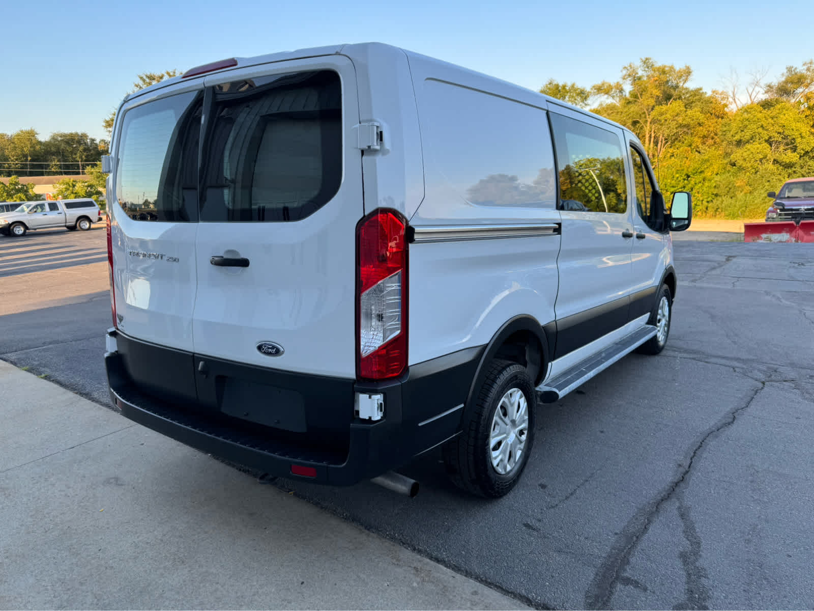 2023 Ford Transit Cargo Van photo 3