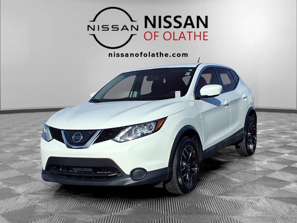 2019 Nissan Rogue Sport S's photo