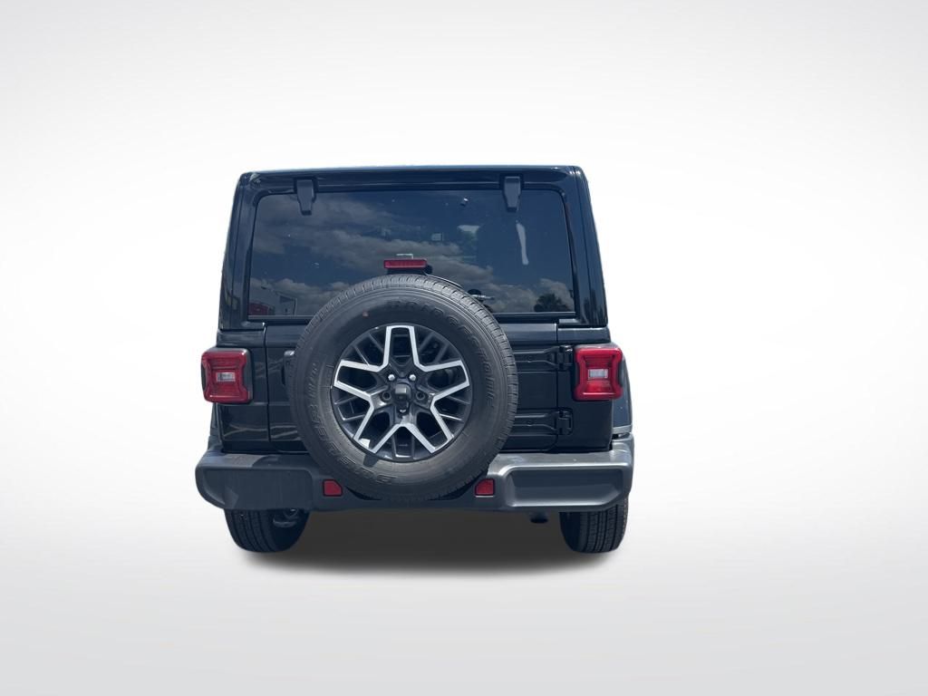 2024 Jeep Wrangler Sahara photo 4