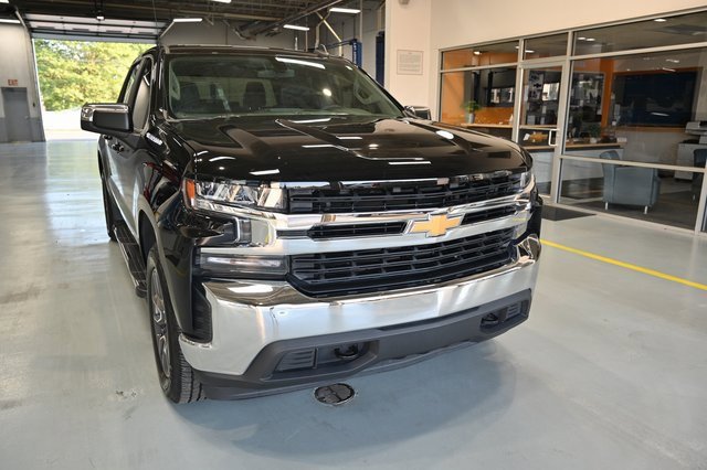 2022 Chevrolet Silverado 1500 photo 3
