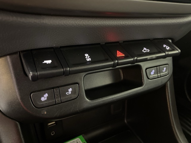 2017 Chevrolet Colorado Z71 photo 30